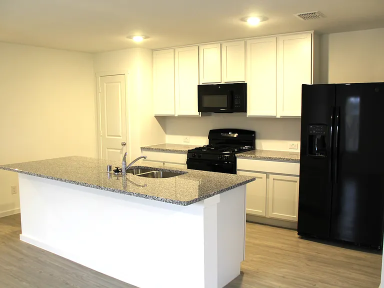 11033 Triple Crown Ct — Photo 2
