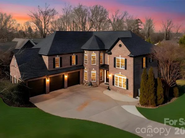 4134 Burnage Hall Rd, Harrisburg, NC 28075