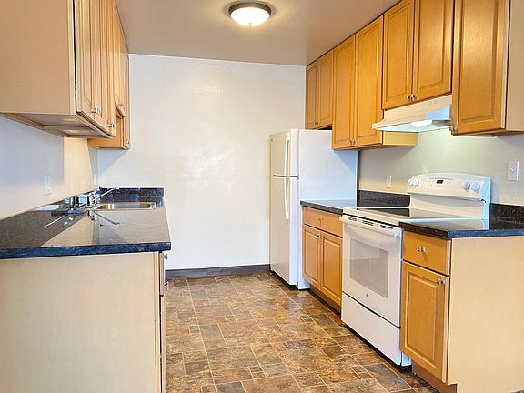 2nd image of 761 Central Ave #16