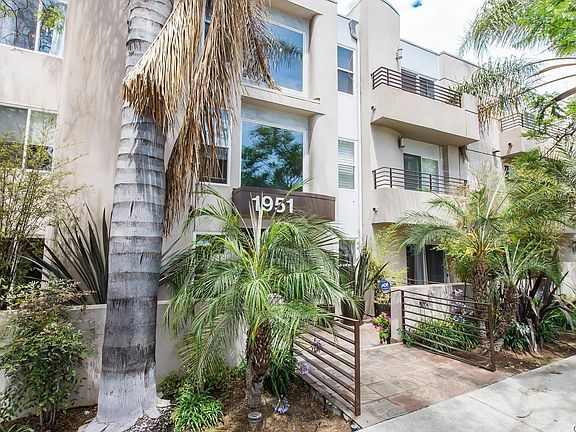 2nd image of 1951 N Beachwood Dr APT 107