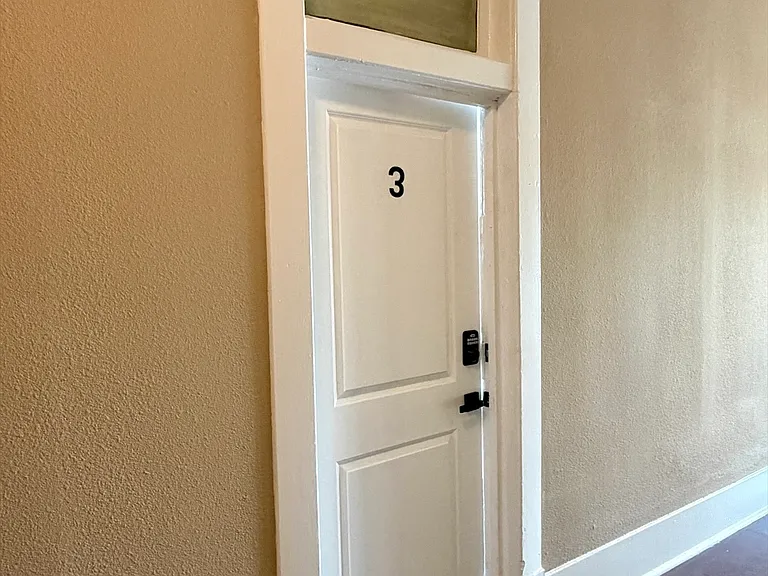 512 E Quincy St #3 — Photo 11