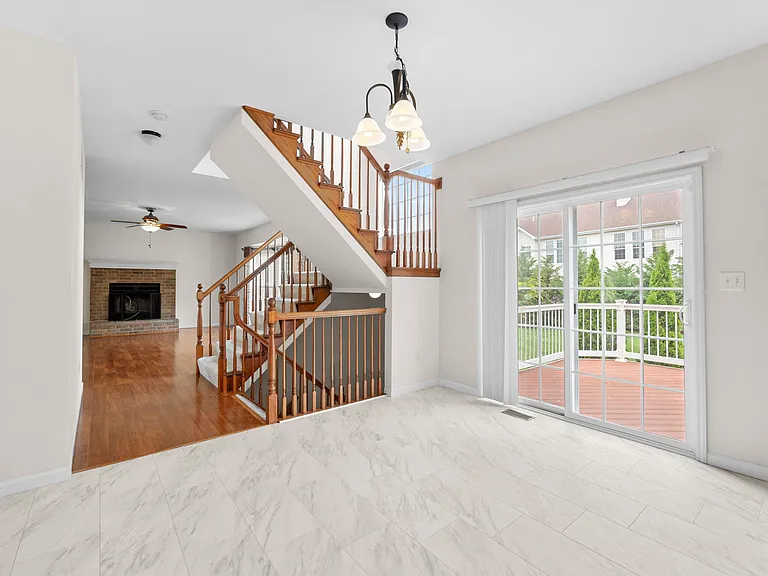 34 Bonhomme Richard Ct — Photo 15
