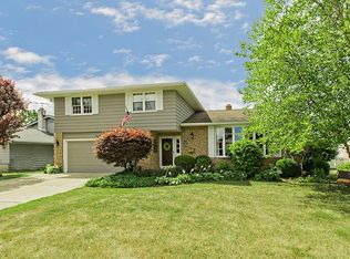 5916 Ashcroft Dr, Mayfield Heights, OH 44124
