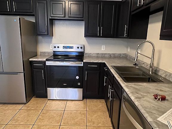 4th image of 1622 S 31st Ave Unit 3