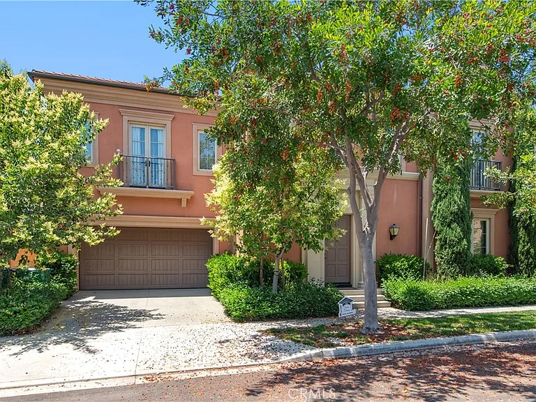 61 Berkshire Wood — Photo 1