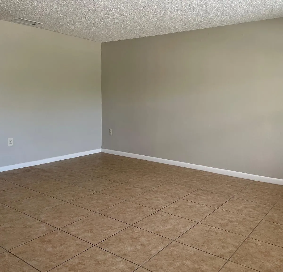 1463 Drew Street Unit B - 1 — Photo 3