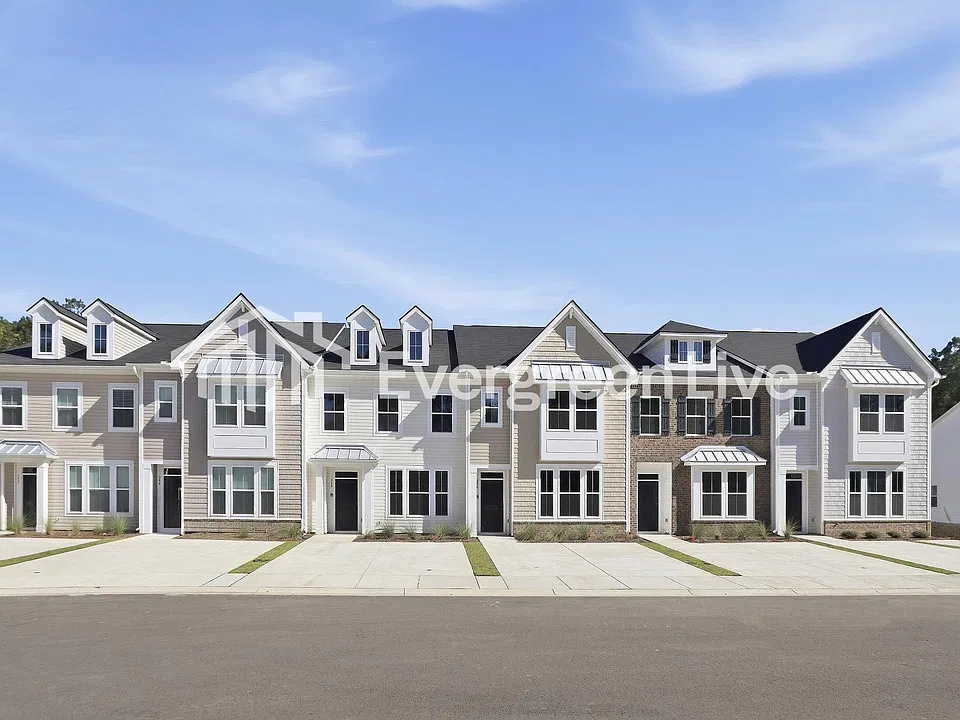344 Cowry Ct