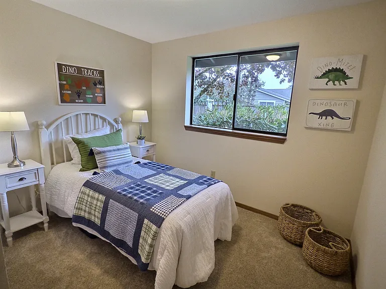 3910 Maple Rd — Photo 23
