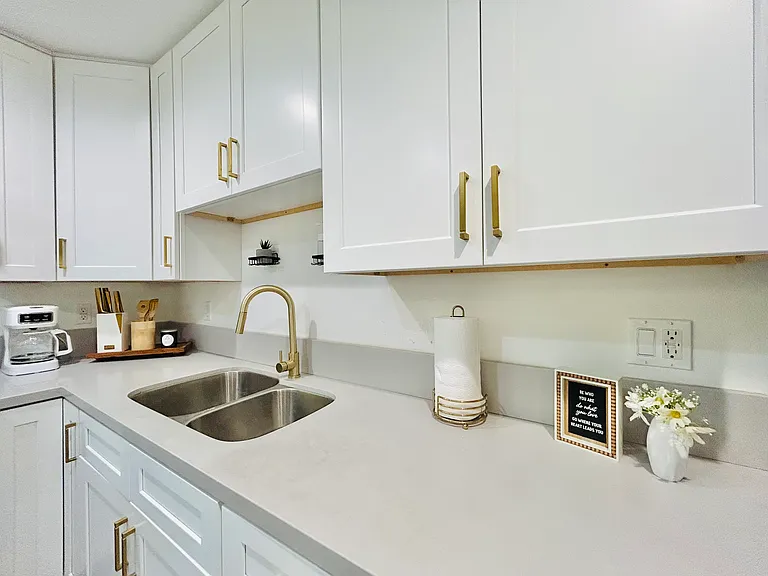 14954 Sherman Way #104 — Photo 3