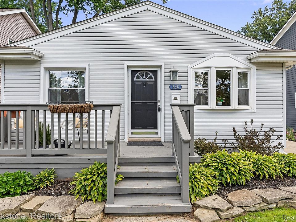 1st image of 256 Leroy Ave