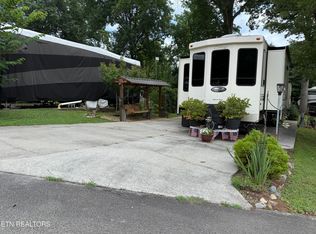 102 Highway 73, Townsend, TN 37882