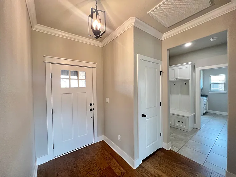 969 Arden St — Photo 3