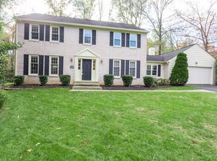 2513 Farrier Ln, Reston, VA 20191