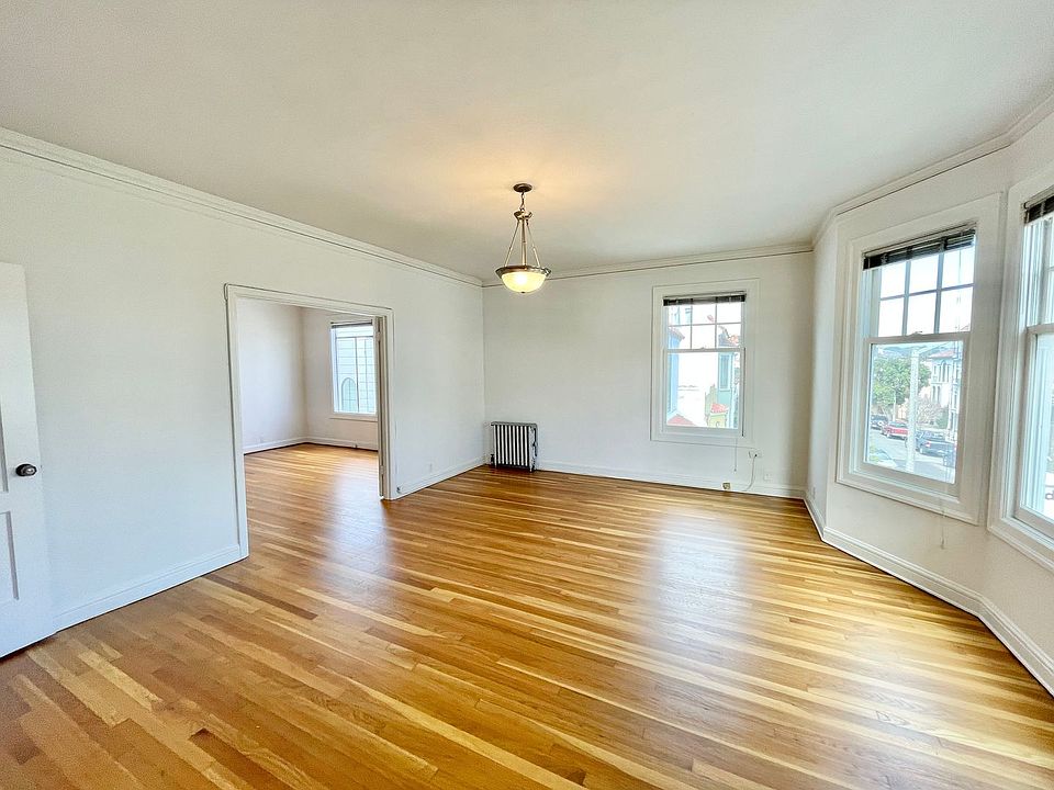 1st image of 3255 Broderick St APT 10