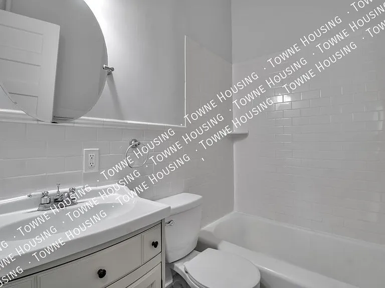 215 Allen St #1 — Photo 14