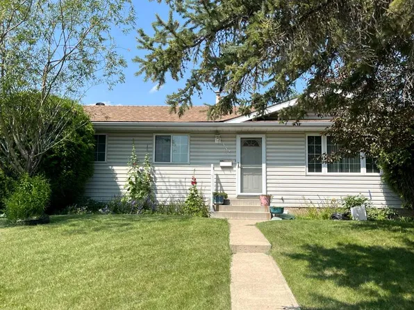 352 S Malvern Close NE, Calgary, AB T2A 4W7