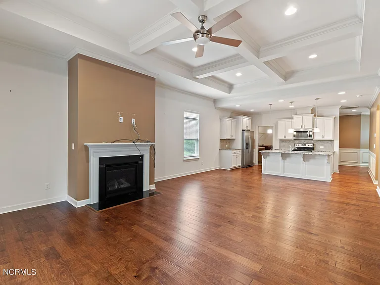 3219 Bay Winds Dr — Photo 10