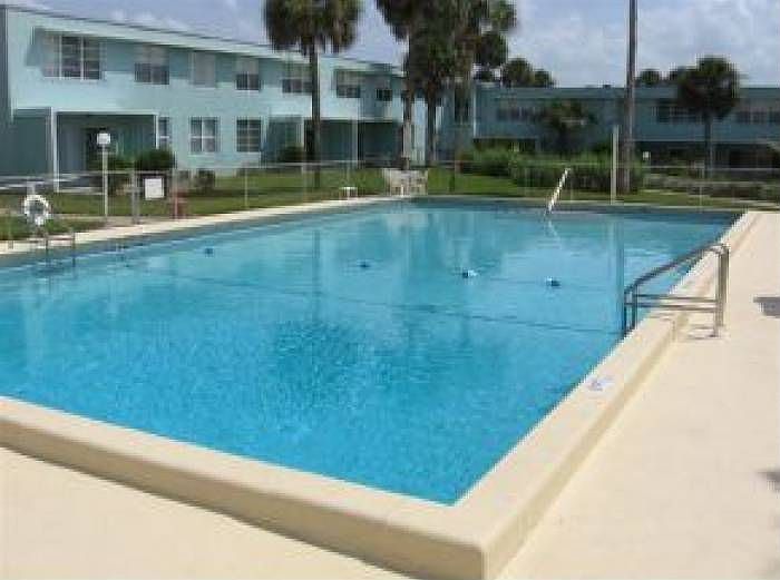 Sea Park Condominium