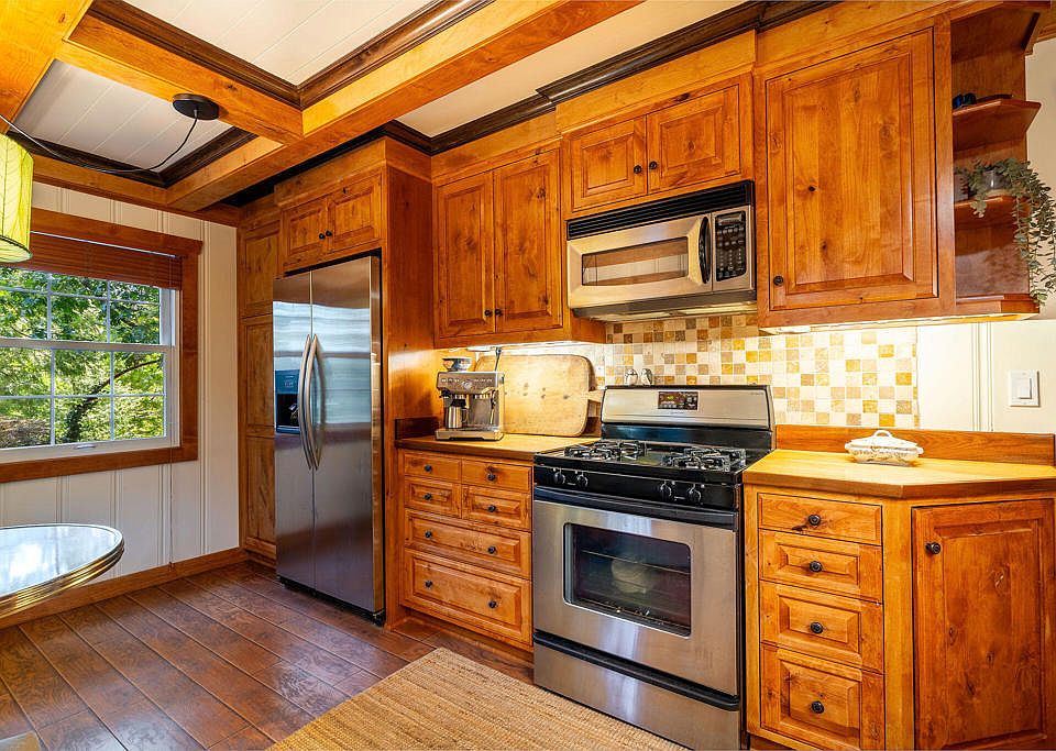 28th image of this home