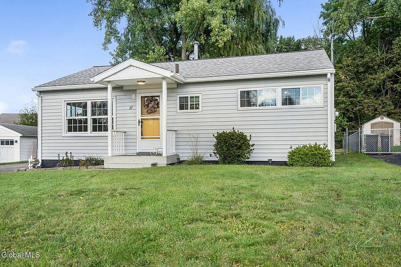 4th image of 37 Jones Drive