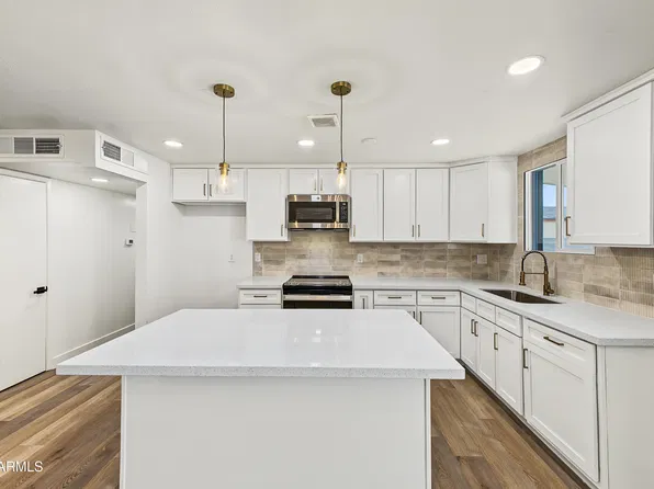 7142 W Westview Dr, Phoenix, AZ 85033