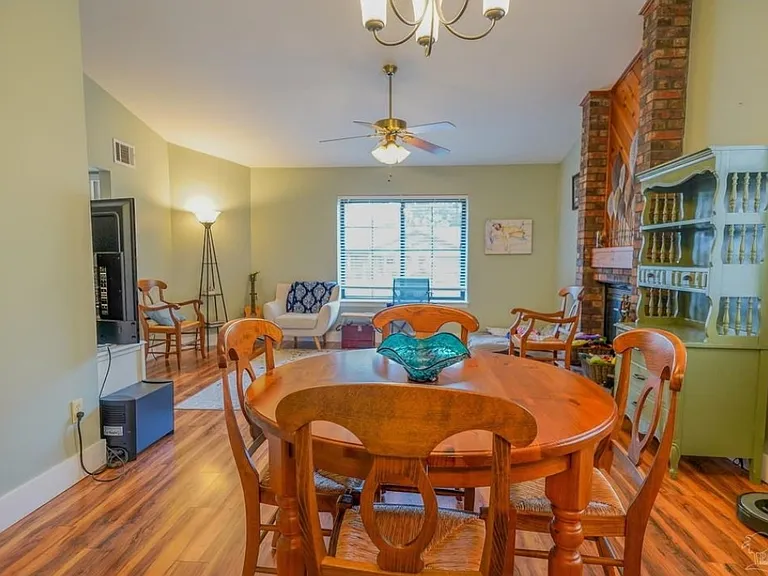 1030 Alderwood Way — Photo 5