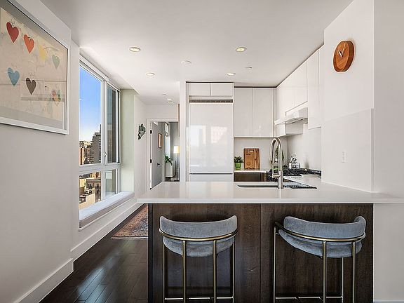 3rd image of 88 Morningside Ave APT 11B