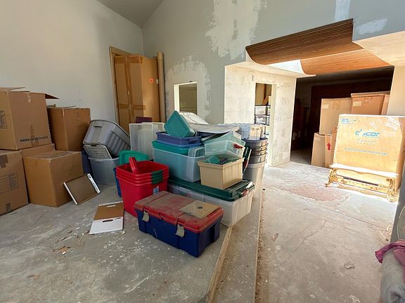 4th image of 409 Gabriel Dr