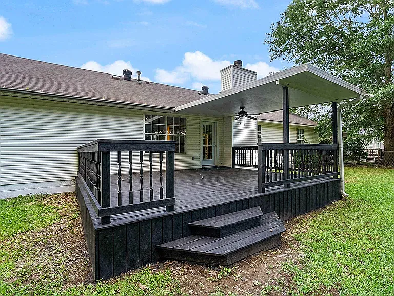 37 Pond St — Photo 16
