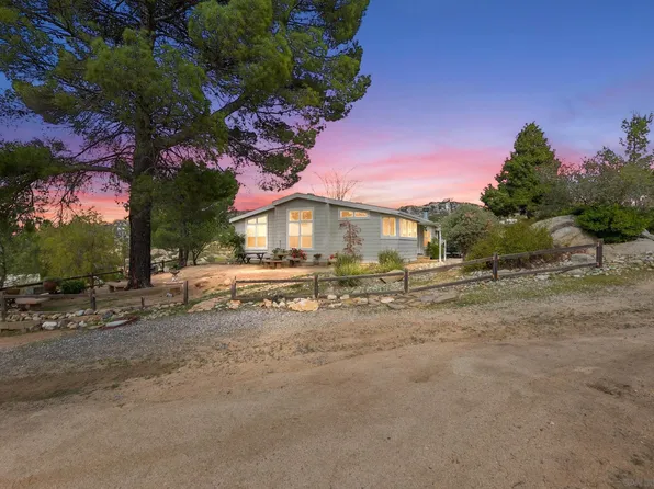 42550 Hall Rd, Hemet, CA 92544