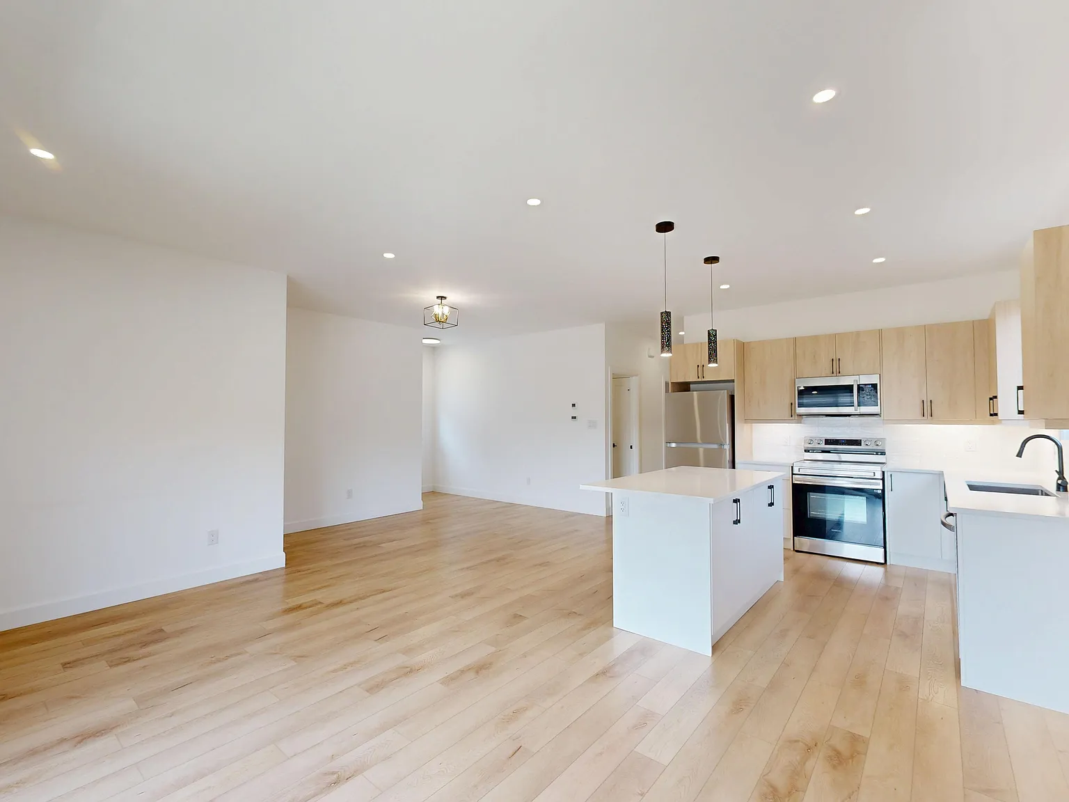 3867 Petalpath Way London — Photo 3