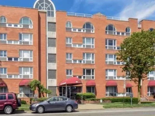 205 Mineola Blvd, Mineola, NY