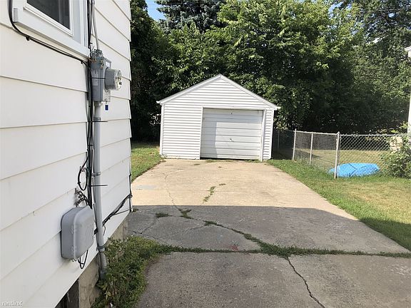 BD951EC9-4E73-45E6-BF20-A59E9A9023BB