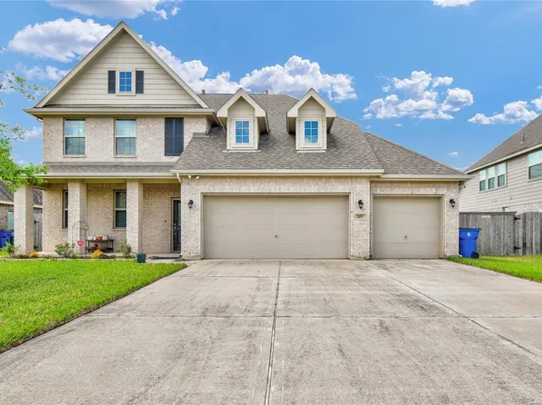 707 Burr Oak, Richwood, TX 77531