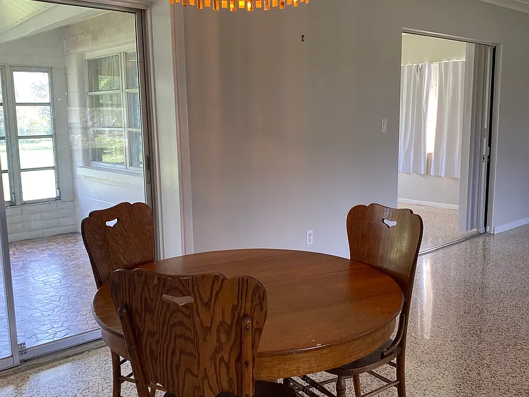 2335 Sunnyside Pl — Photo 4