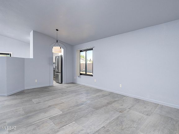 5th image of 4240 W Gatekeeper Dr