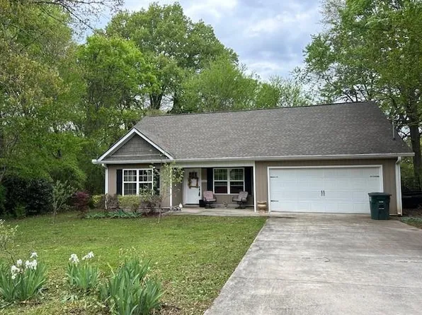 107 Sylvania Cir, Calhoun, GA 30701