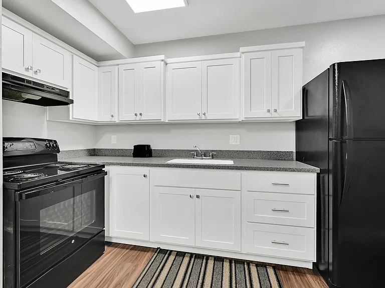 Jefferson Avenue Apartments — Photo 30