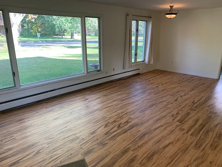 6 W Saint Andrews St #1 — Photo 4