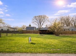 Craggy Creek Dr, Chippewa Lake, OH 44215