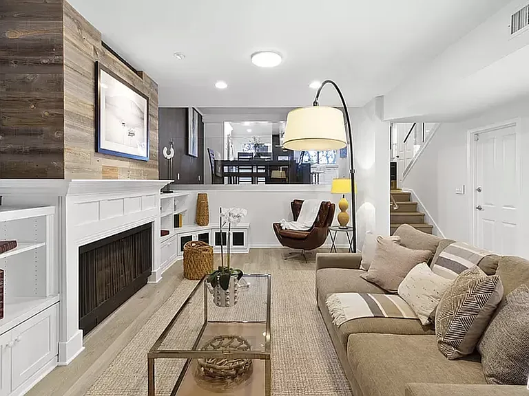 4738 S La Villa Marina #F — Photo 10
