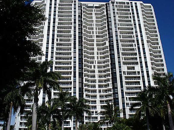 3rd image of 21205 Yacht Club Dr Unit 2801