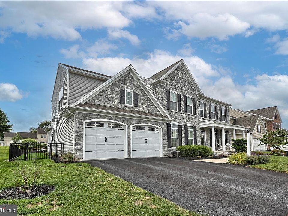 2204 Flintlock Dr Hummelstown PA Zillow