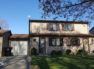 888 Gino Ln #888, Cleveland, OH 44109