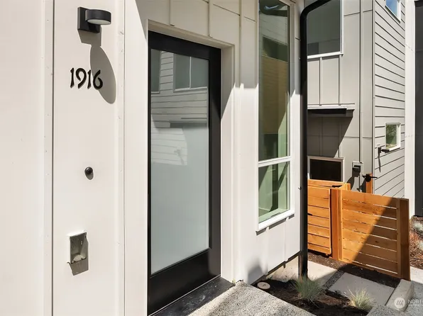 1916 18th Avenue S, Seattle, WA 98144