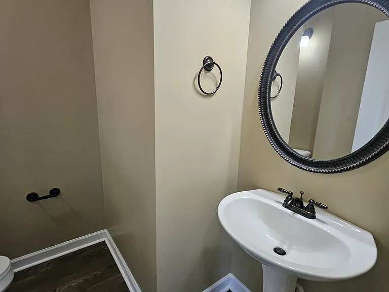 303 Weeping Willow Dr — Photo 10