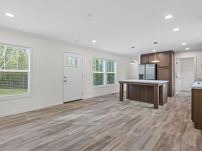 425 Beckys Creek Rd — Photo 8