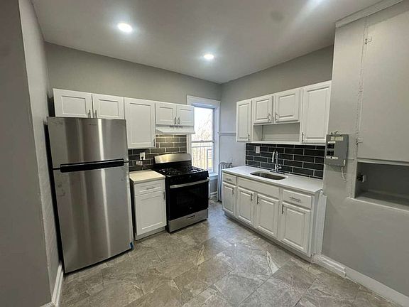 3rd image of 91 Prospect St APT 16