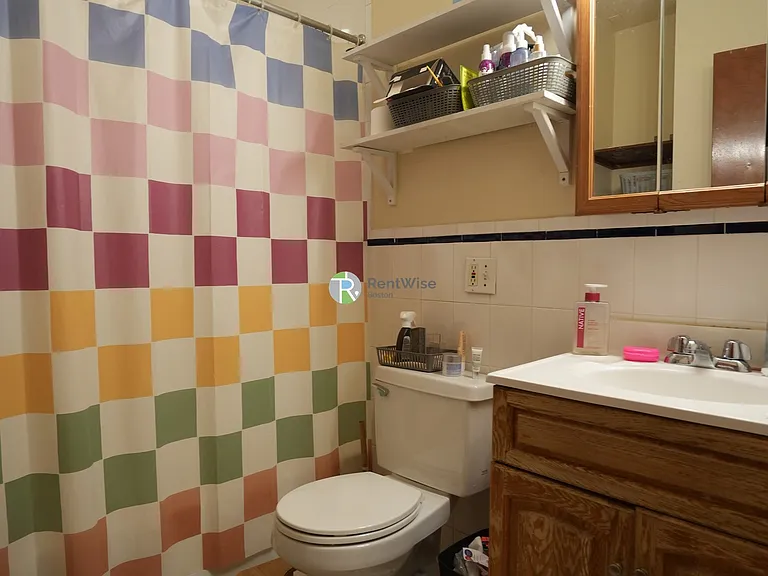 21 Gibbs St #2 — Photo 6
