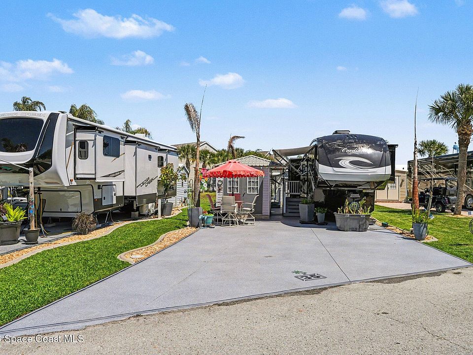 1st image of 35 Sunset Dr